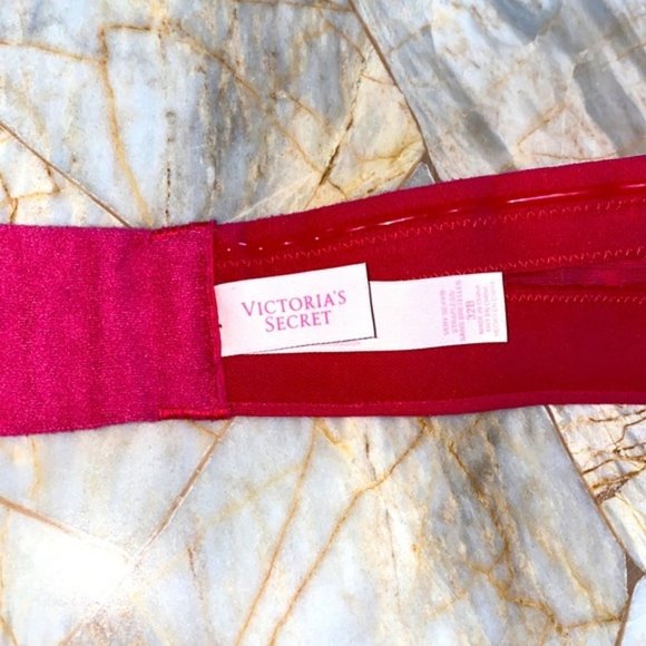 32B Bombshell Miraculous Red Lace Strapless Bra PushUp Lace Satin Rare - Picture 5 of 6